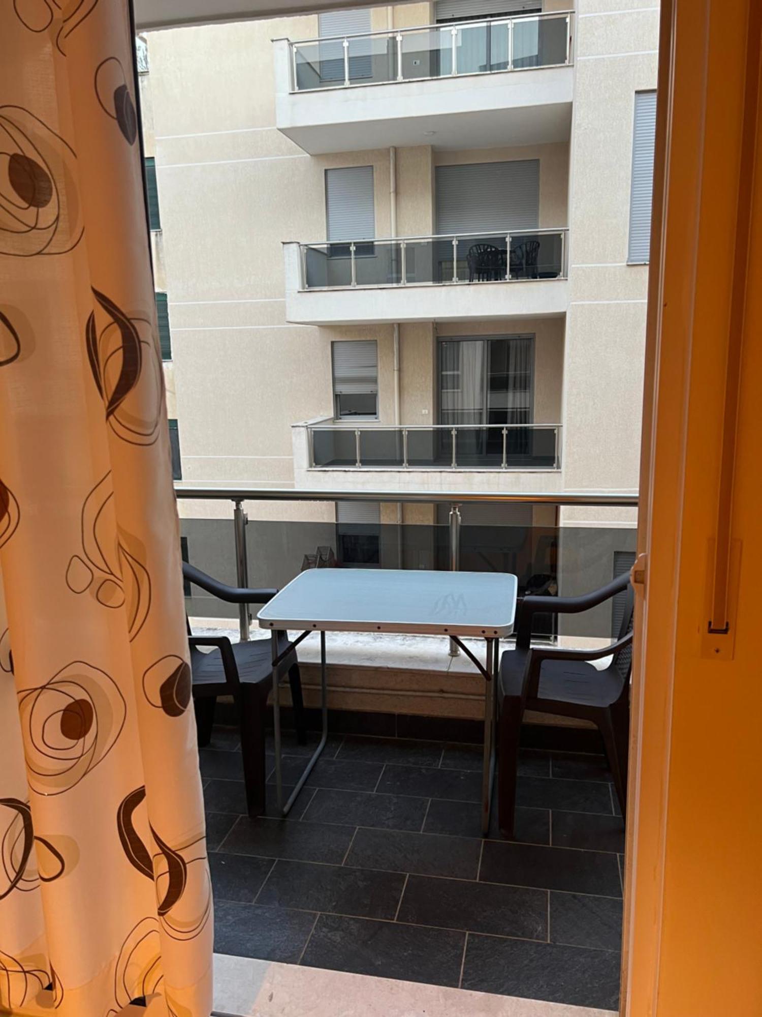Sea View Apartments Durres Luaran gambar