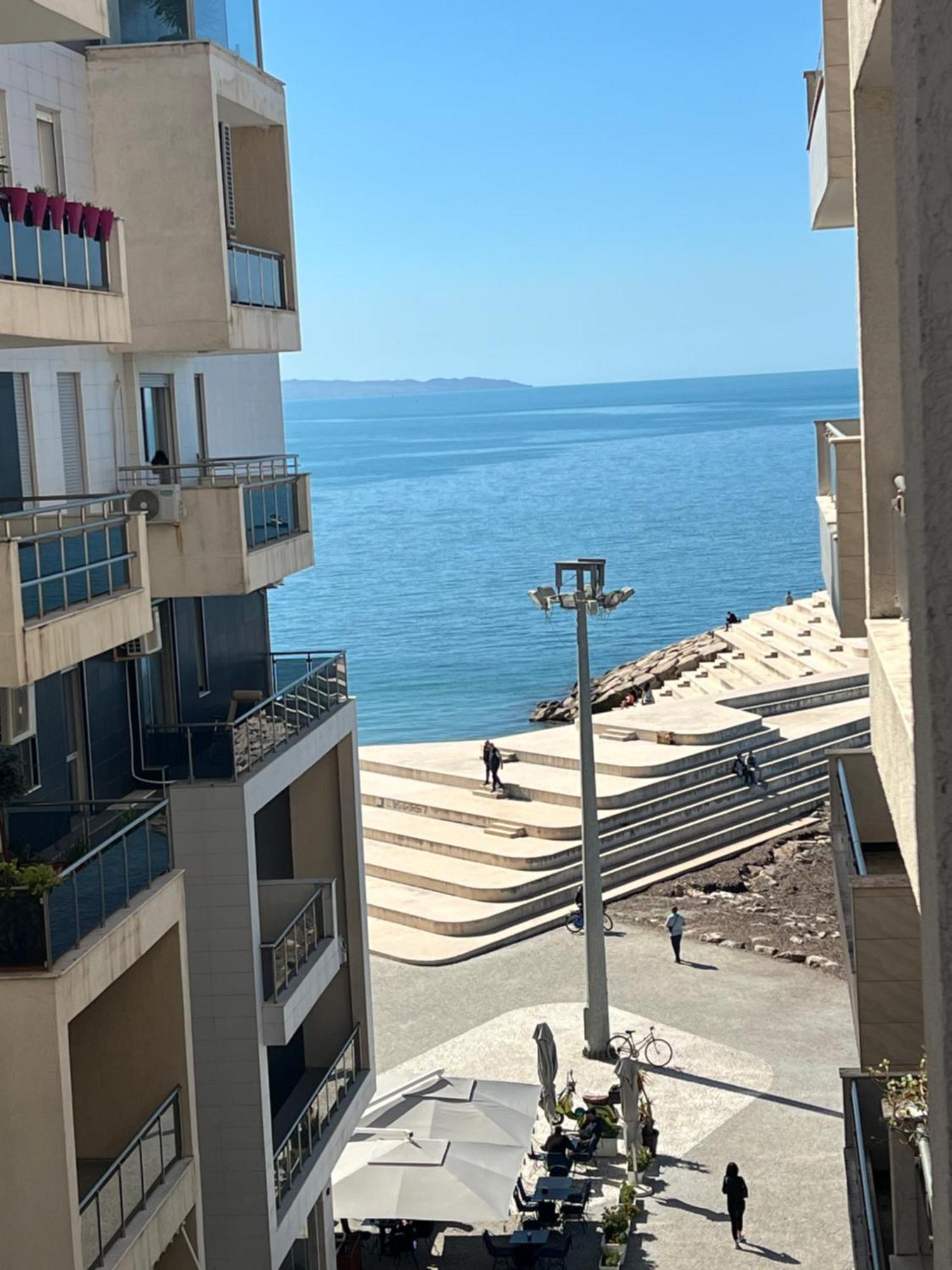 Sea View Apartments Durres Luaran gambar