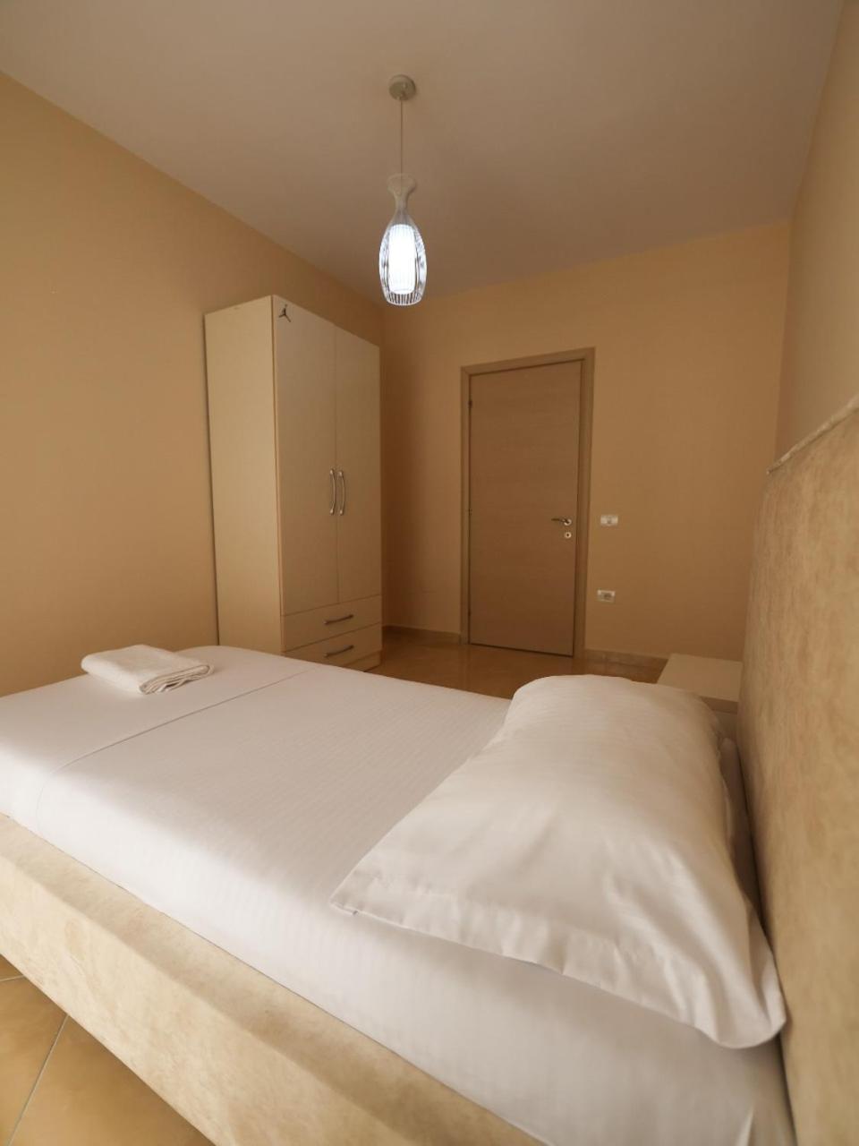 Sea View Apartments Durres Luaran gambar