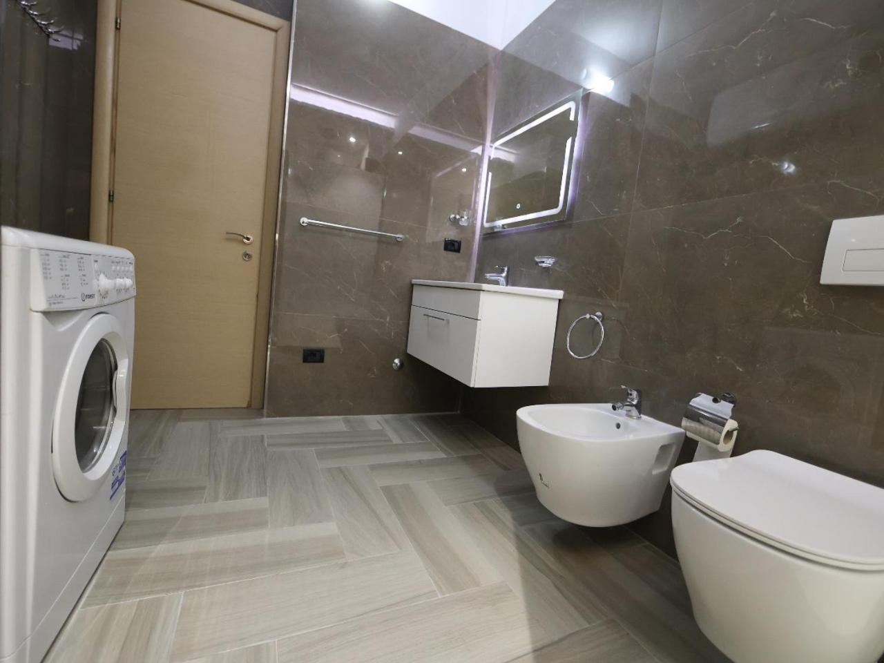 Sea View Apartments Durres Luaran gambar