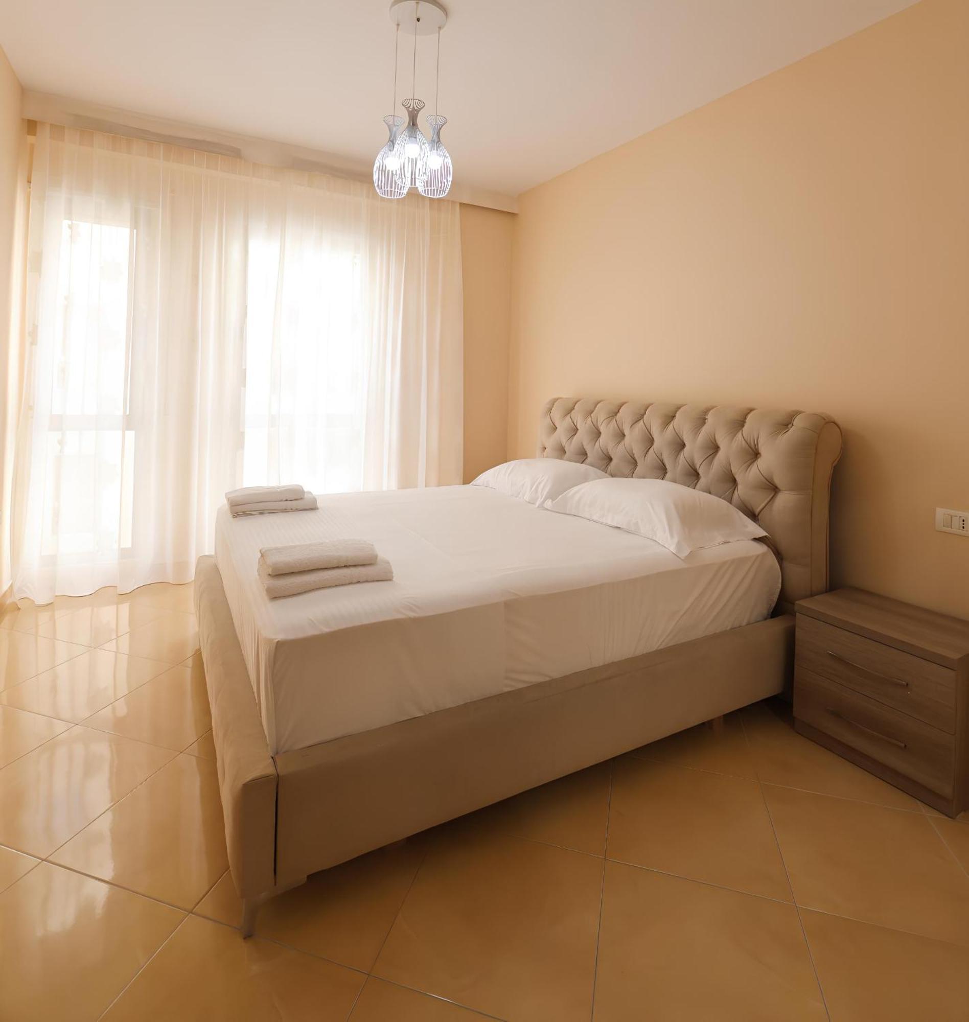 Sea View Apartments Durres Luaran gambar