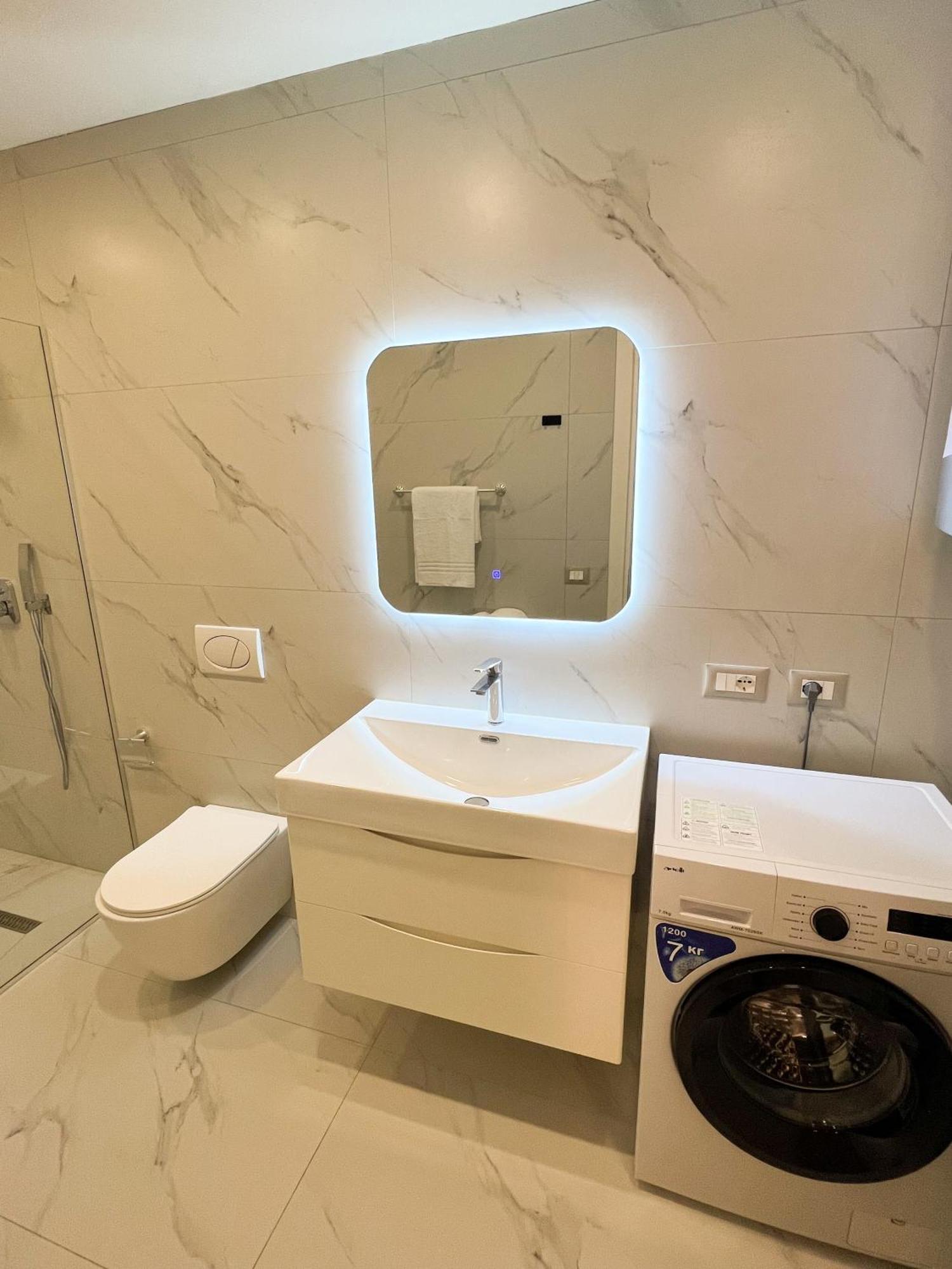Sea View Apartments Durres Luaran gambar